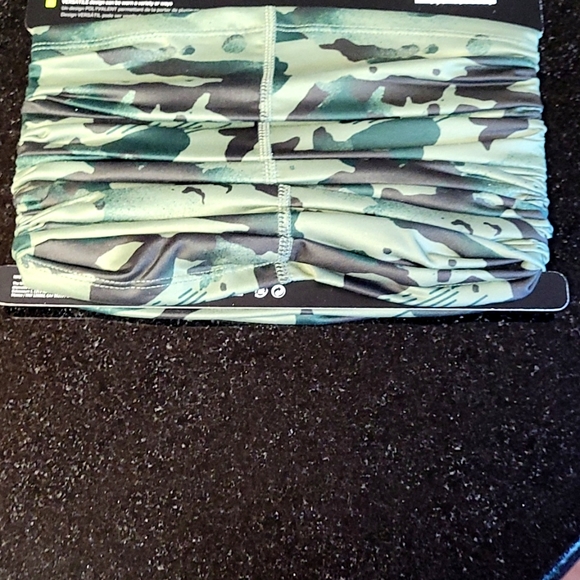 Nike Unisex Neck Wrap - Picture 3 of 7